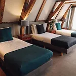 Corner House *