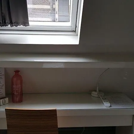 Hotel Corner House *