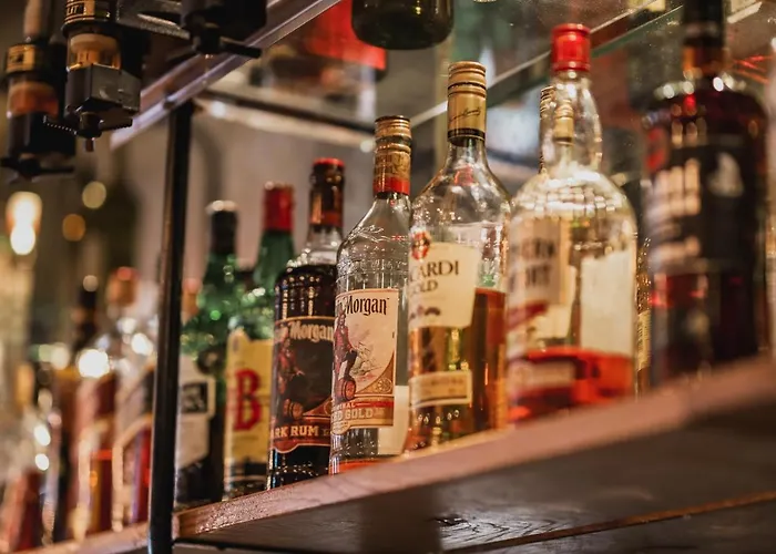 Hotel Corner House *